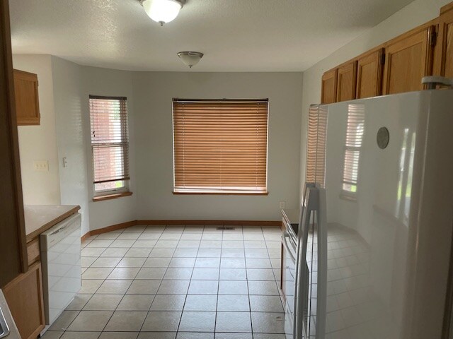 Building Photo - 326 N 25th Ave Ct