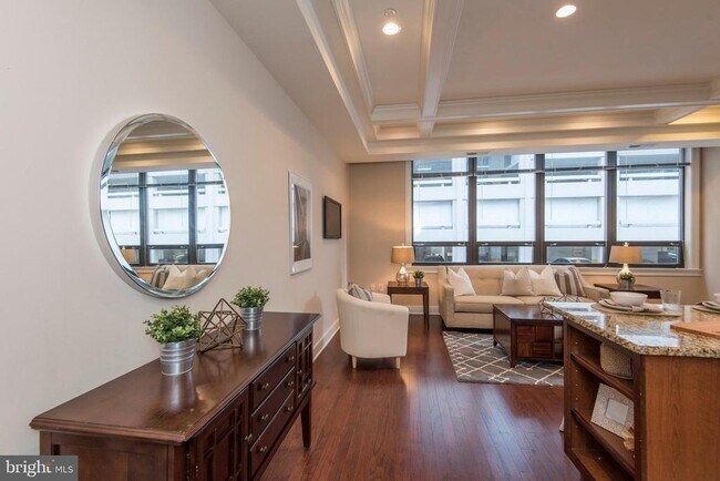 Building Photo - 1501 Locust St