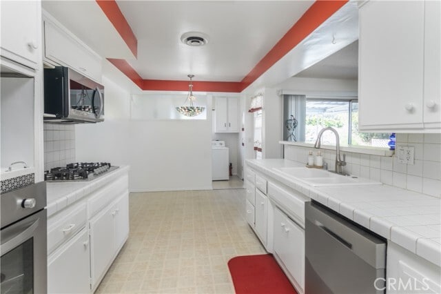 Building Photo - 11543 Swinton Ave