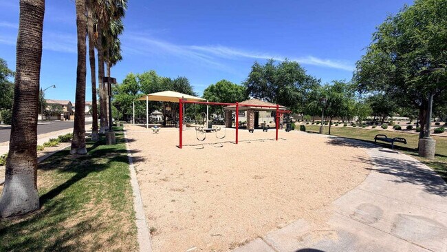 Building Photo - 1567 S Avocet St