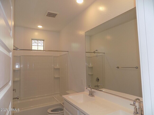 Building Photo - 1159 E Sabino Dr