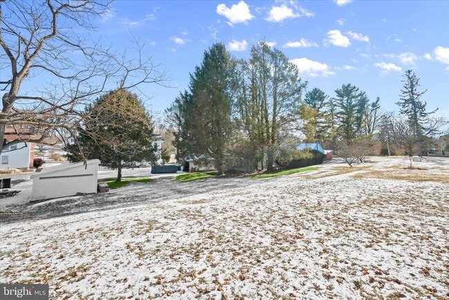 Building Photo - 7332 Springfield Ave