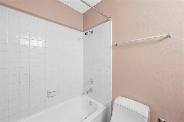 Building Photo - 14800 Enterprise Dr