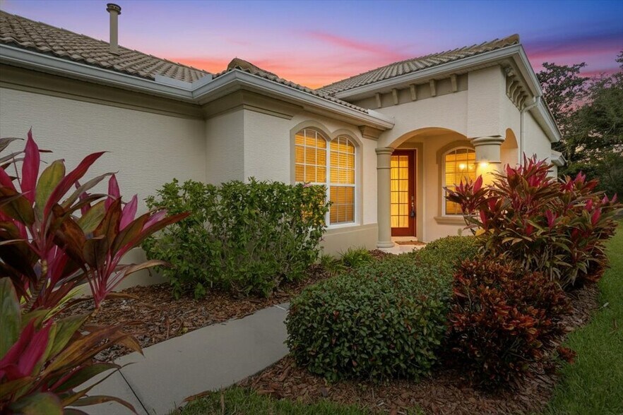 Building Photo - 6055 Wingspan Way