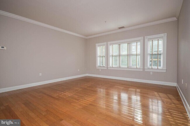 Building Photo - 401 13th St NE