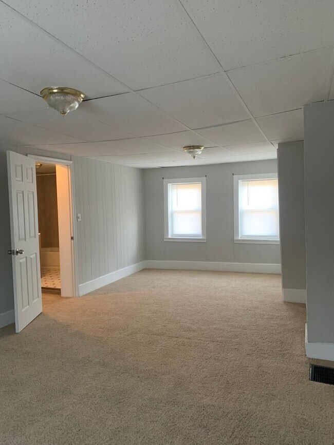 Building Photo - Single Family House located on Leitersburg Road in Smtihsburg MD