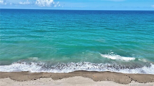 Building Photo - 10200 S Ocean Dr