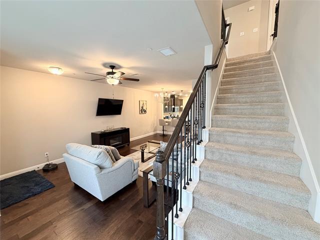 Building Photo - 305 Tottenham Ct