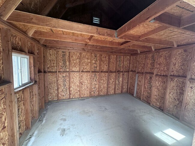 Building Photo - NW Visalia Home Coming Soon!