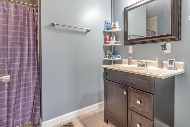 Building Photo - 29573 Maple St