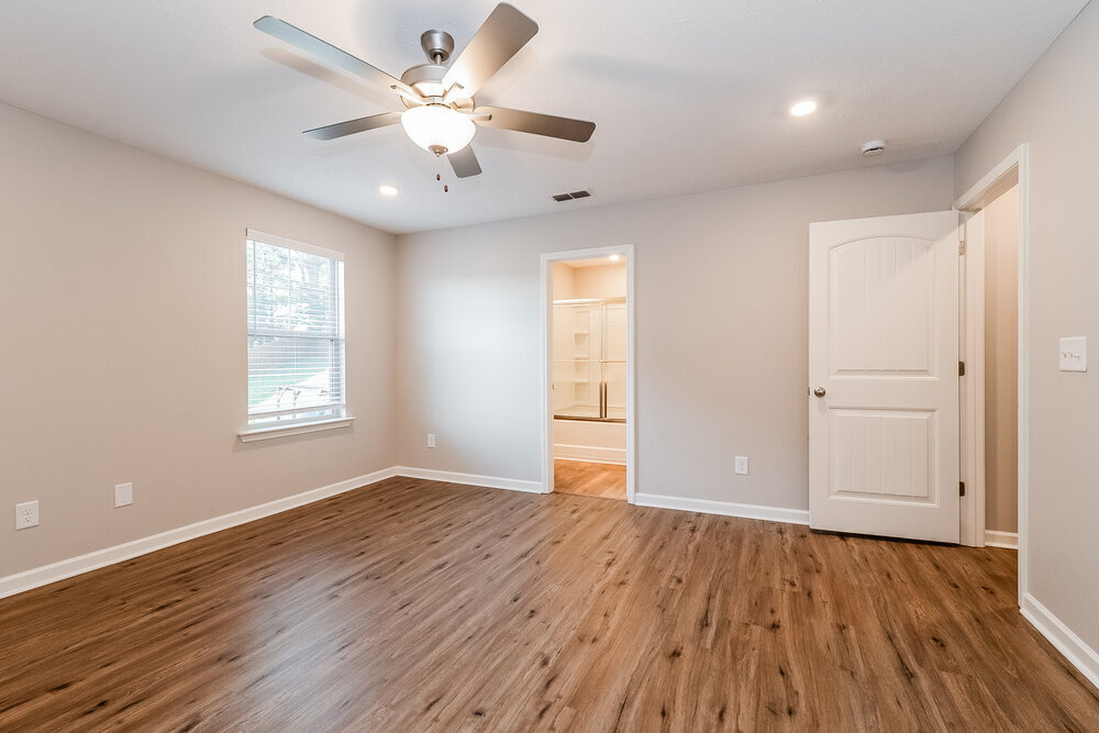 Building Photo - 1357 Busiris Dr