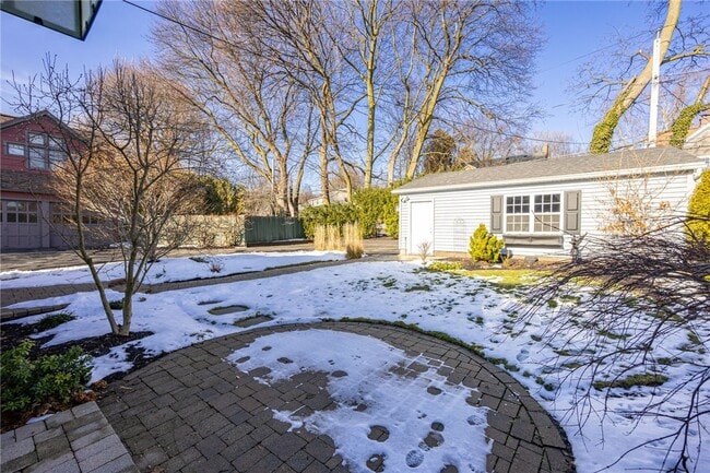 Building Photo - 230 San Gabriel Dr