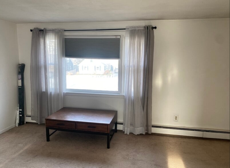 Building Photo - 781 E Squantum St