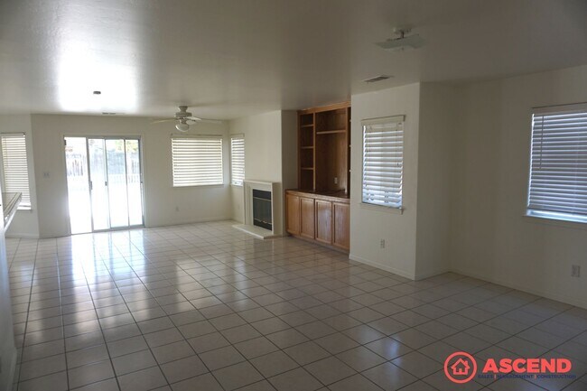 Building Photo - Home Located in Villages of Brimhall