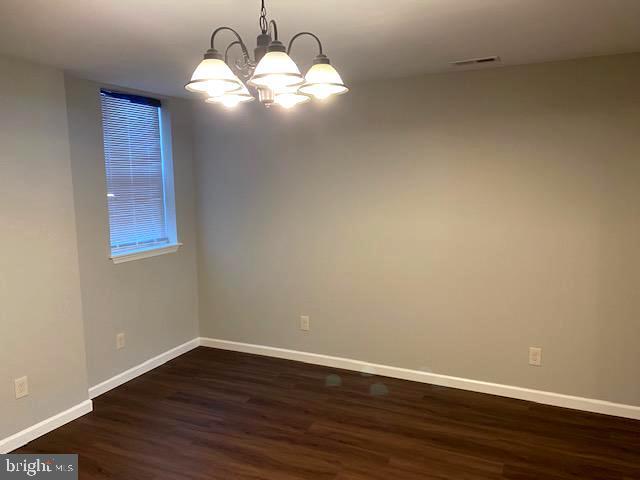 Building Photo - 404 Bonsal St