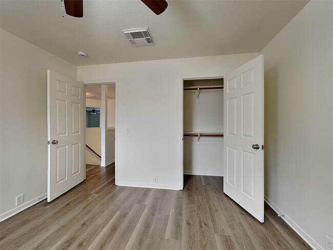 Building Photo - 11806 Skydale Dr