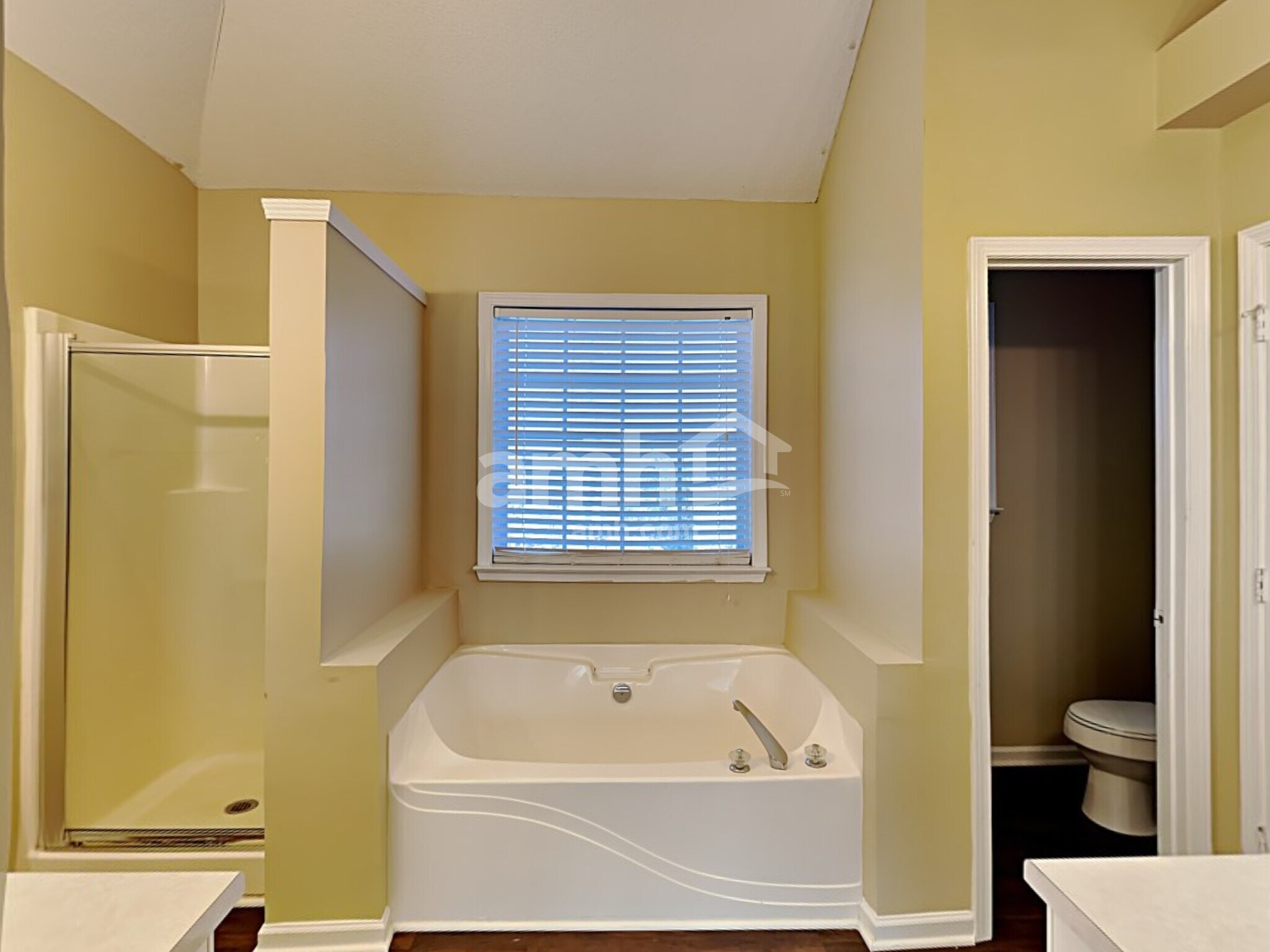 Building Photo - 47 Trotters Way