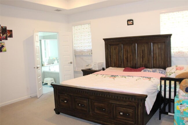 Building Photo - 3108 Armstrong Ave