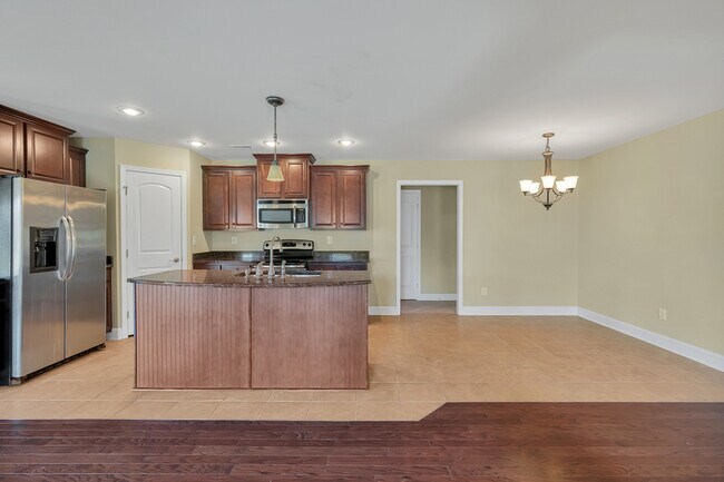 Building Photo - 505 Tidal Ct