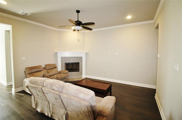 Building Photo - 1904 Shaila Dr