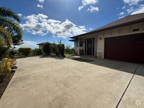 Building Photo - Beautiful 3-Bedroom & 3-Bathroom (Kapolei,...