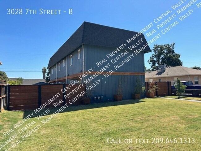 Building Photo - Ceres 2 Bedroom 1 Bathroom Tri-plex