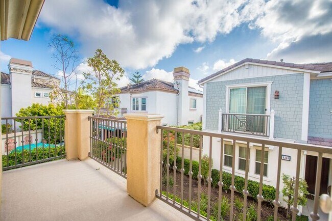 Building Photo - Pacific Shores