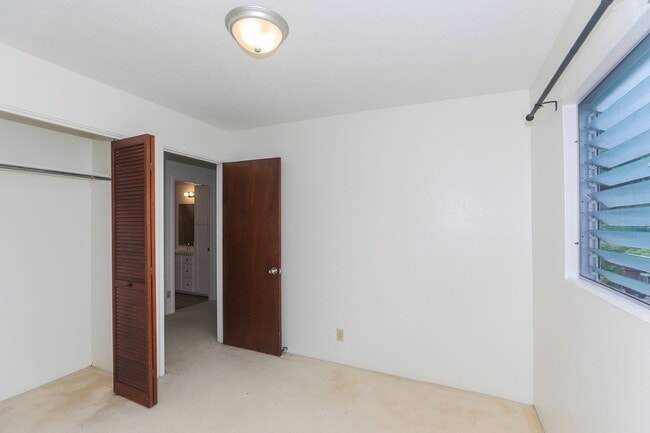 Building Photo - Kaneohe Woods – 3BR/2.5BA home with Mounta...