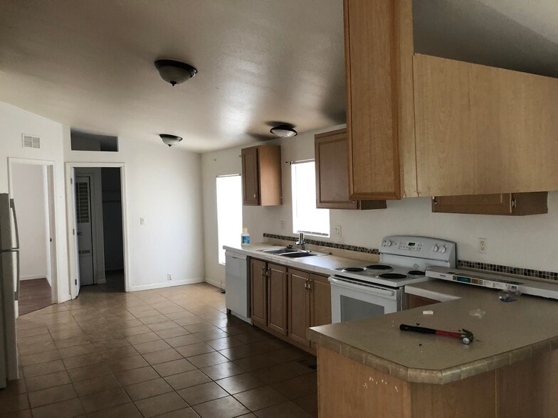 Building Photo - 1364 60th St W