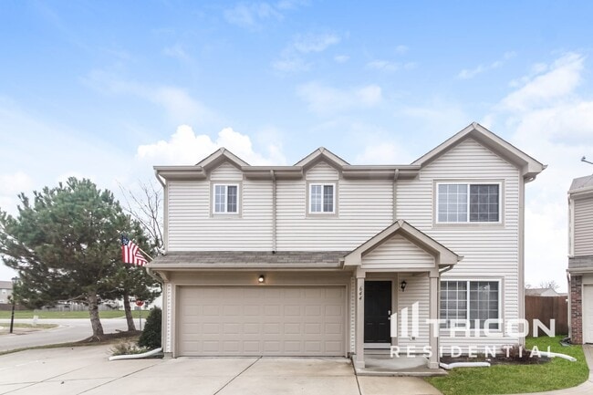 Primary Photo - 644 Scotch Pine Dr