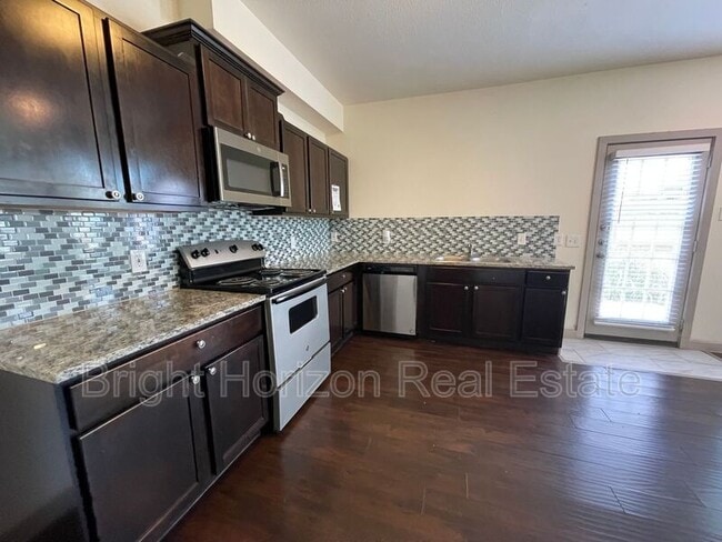 Building Photo - 3629 Valley Vista Dr