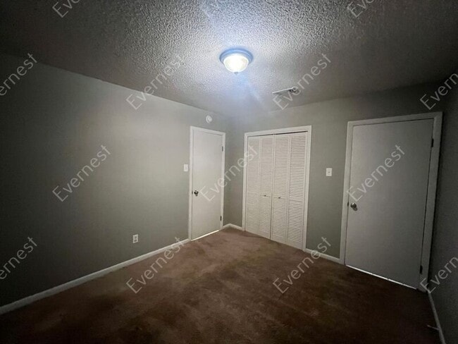 Building Photo - 1024 N J P Wright Loop Rd