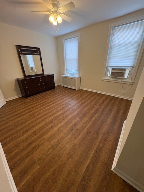 Building Photo - 4941 Darrah St