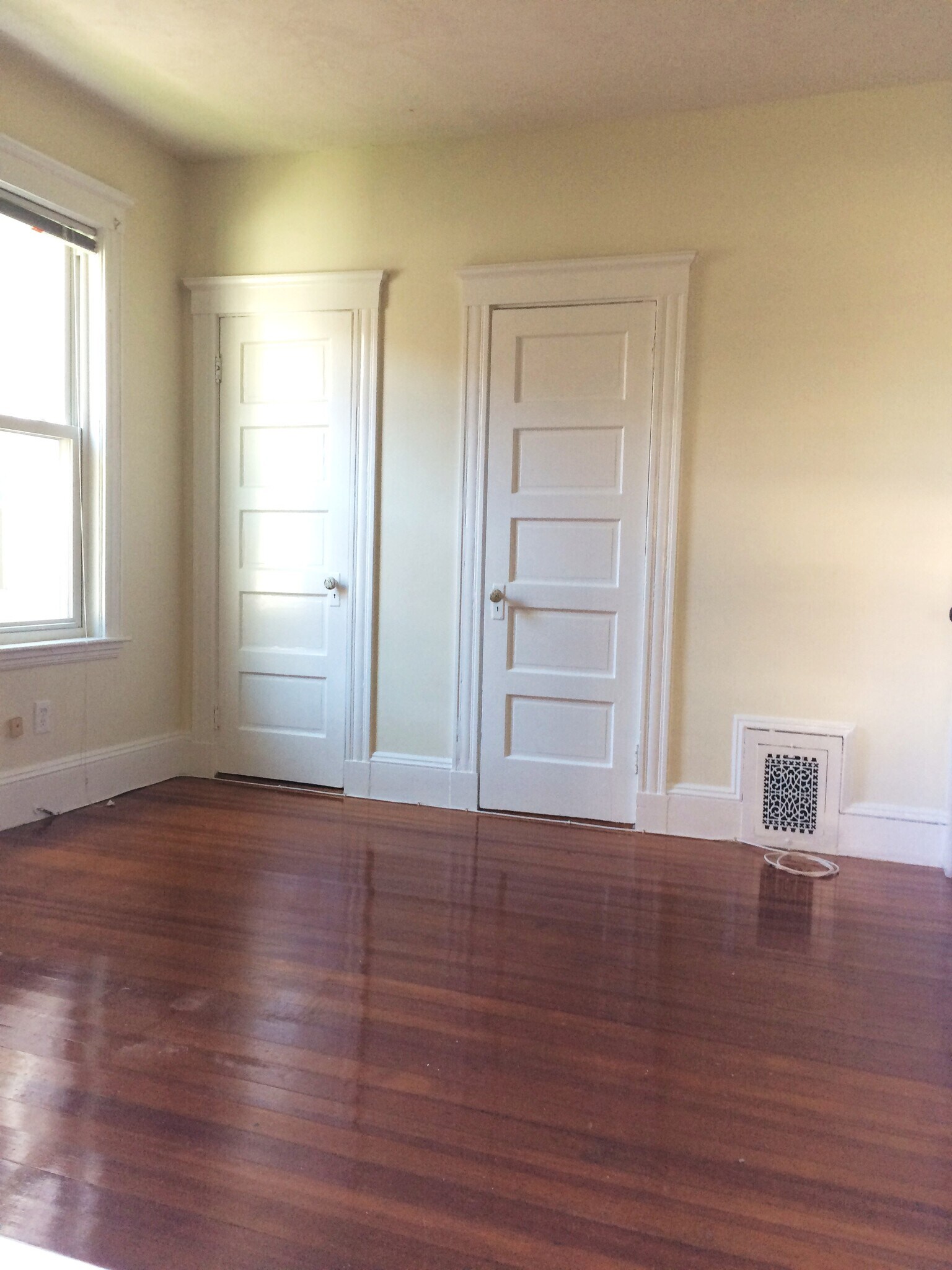 Bedroom 1, 2 closets - 38 Saint Margaret St