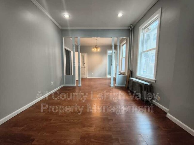 Building Photo - 127 N 12th St