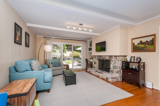 Building Photo - 3032 Brittan Ave