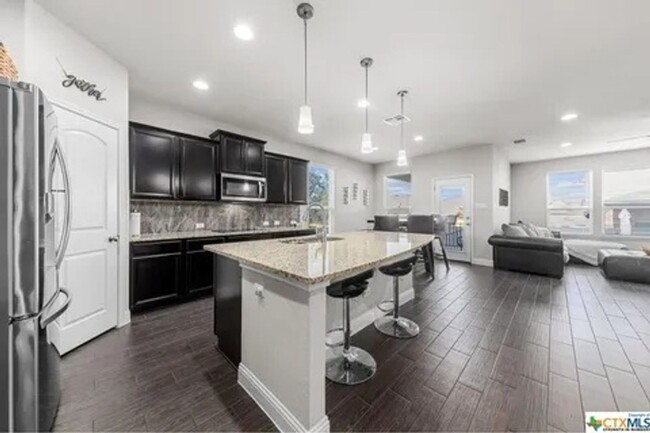 Building Photo - Spacious 4BR House in Harker Heights
