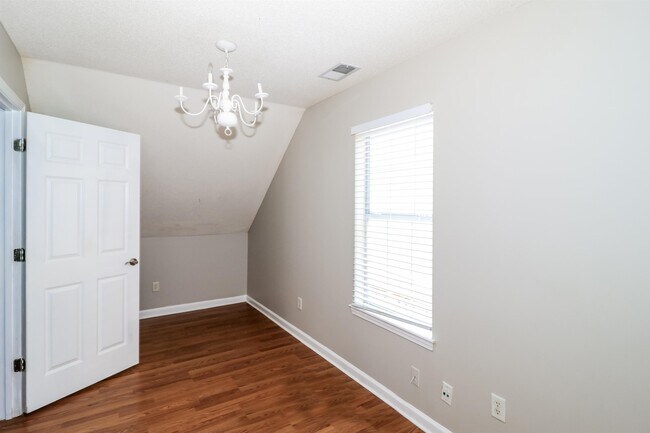 Building Photo - 7254 Calebs Ln