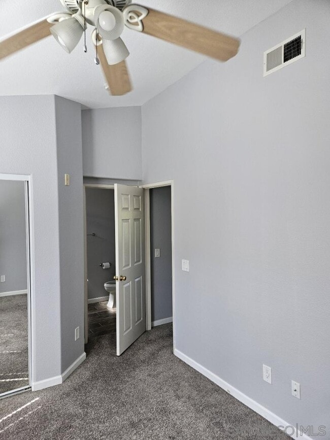 Building Photo - 10284 Wateridge Cir