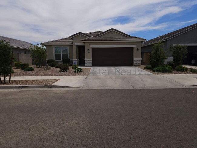 Primary Photo - 8119 S 45th Ave