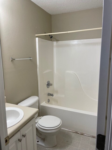 Building Photo - 495 Keystone Rd