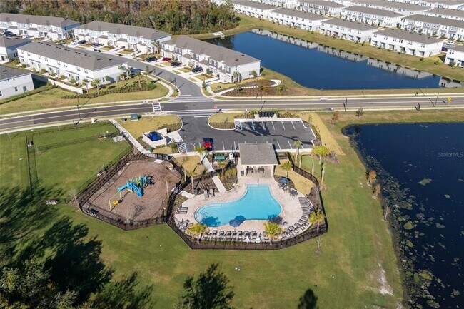 Building Photo - 2987 Skyline Lp