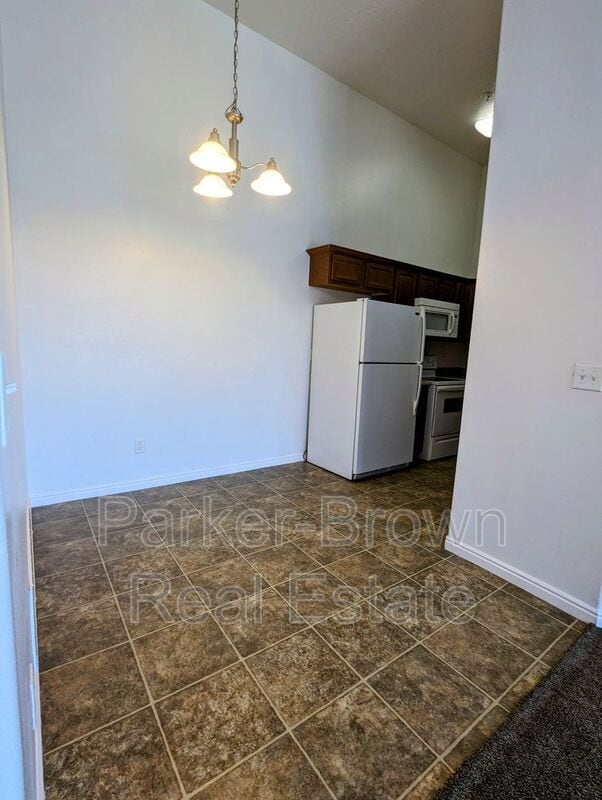 Building Photo - 1656 Westbury Way