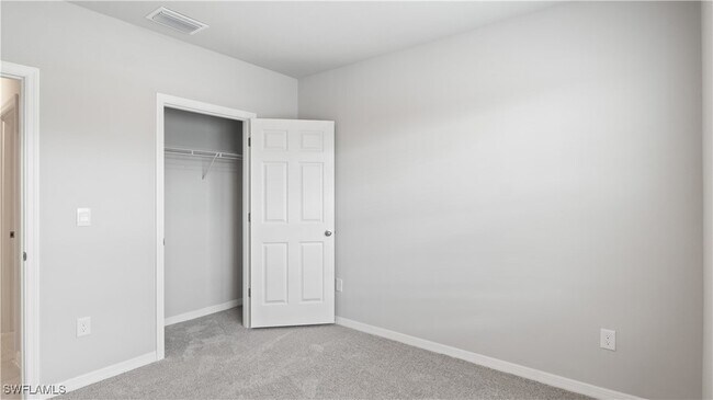 Building Photo - 1903 Cape Coral Pkwy W