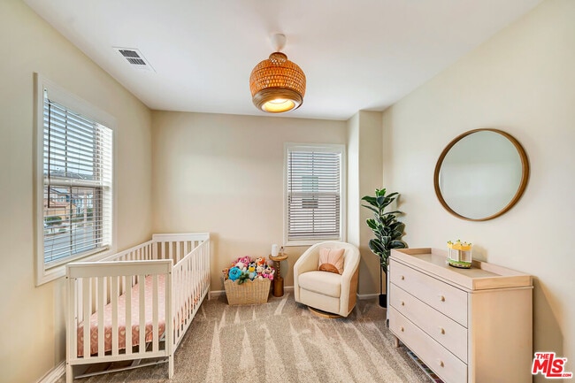 Building Photo - 25151 Golden Maple Dr
