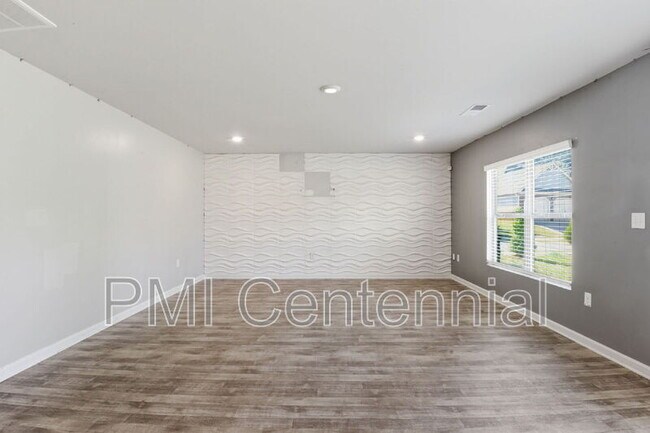 Building Photo - 1801 Marcelina Ln