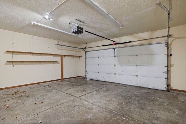 Building Photo - S1005-MF2