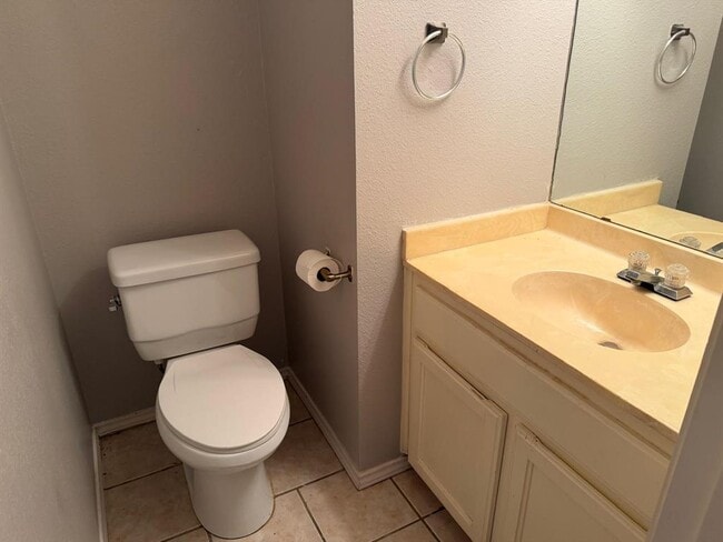 Building Photo - 6504 J Gregg Cove