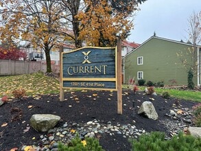 Building Photo - Charming 2-Bedroom, 1-Bathroom Condo in Prime Factoria Location