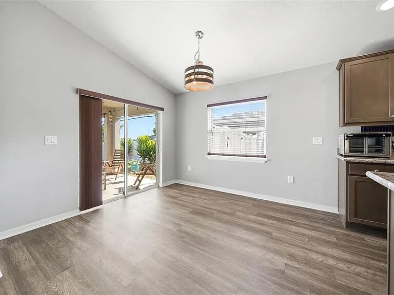 Building Photo - 883 Galloway St